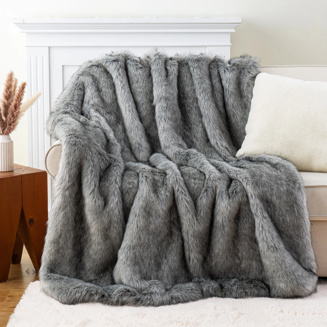 Luxury Faux Fur Throw Blanket for Sofa and Bed