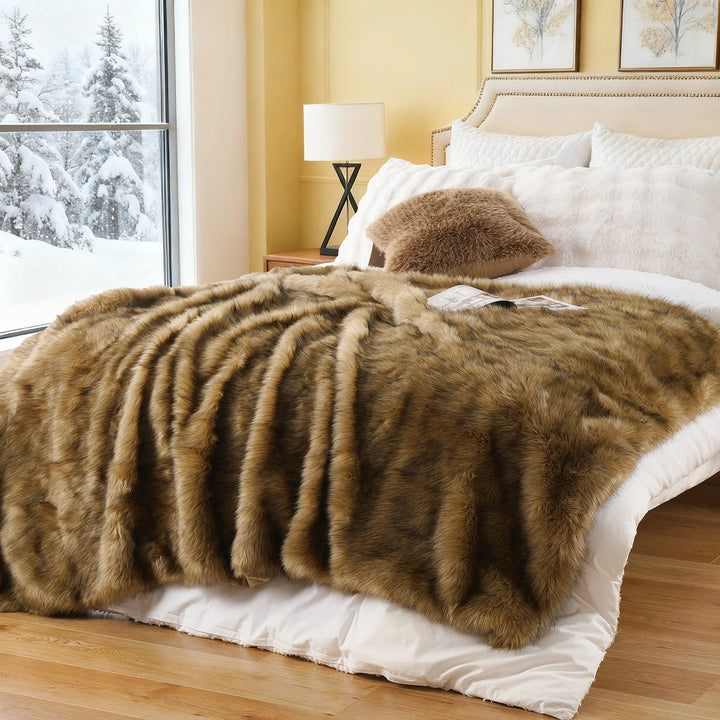 Luxury Faux Fur Throw Blanket for Sofa and Bed