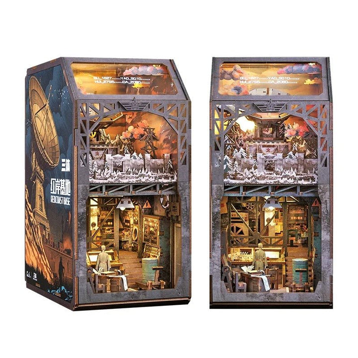 Book Nook Wizardi Miniature - Red Coast Base Roombox Kit - Polendo Design
